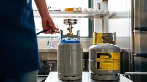 Butane ou propane : quelle bouteille de gaz choisir selon l&rsquo;usage et la sécurité ?